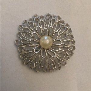 Vintage Trifari Brooch